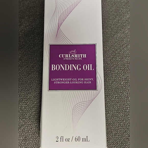 Curlsmith Bonding Oil 2 fl oz / 60 mL – Lightweight Oil for Shiny, Stronger-Look - Picture 1 of 4